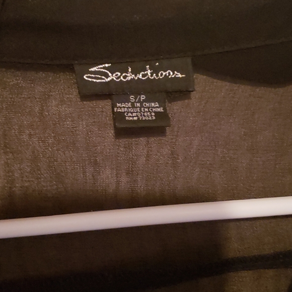 Sheer blouse - Picture 3 of 5